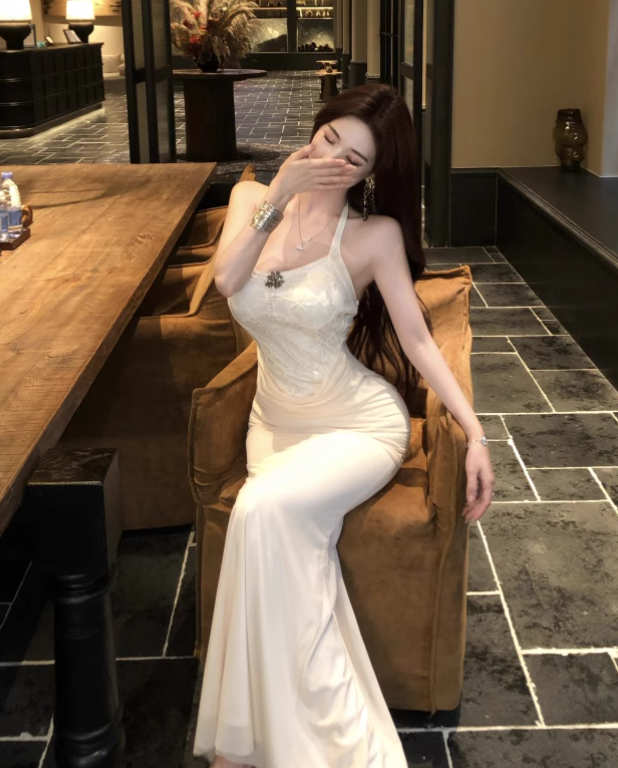Simple Fashion Design Apricot A-Line Slim Women Halter Dress TP3144