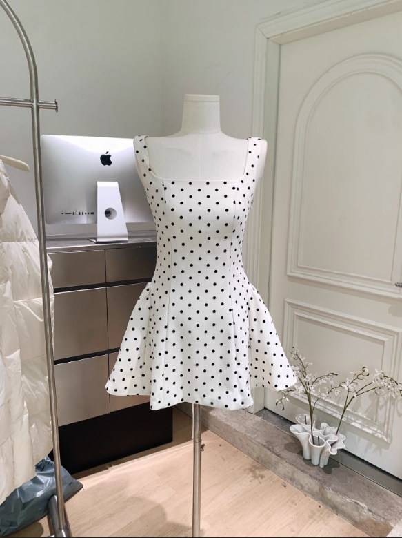 Simple Wave Point Design A-line Casual Square Collar Sleeveless Spaghetti Strap Dress TP3254