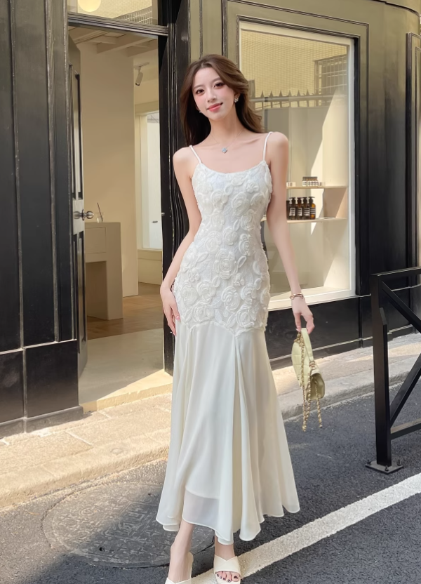 Simple White Three-dimensional Rose Embroidery Design Mermaid Sleeveless Spaghetti Strap Dress TP3323