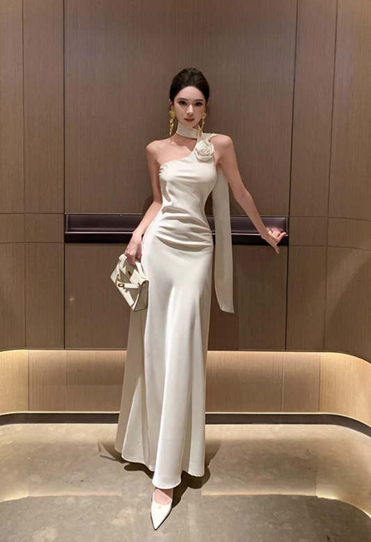 Simple Fashion 3D Flower Mermaid Design Prom Dress Elegant A-line Halter Dress TP3526