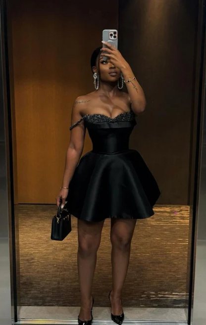 Vintage Black Beaded Satin Sweetheart A-Line Homecoming Dress Party Dress Cocktail Dress TP4733