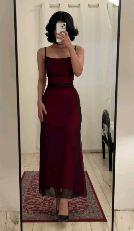 Elegant Burgundy Sheath Prom Dress Spaghetti Strap Evening Gown Party Dress Long Formal Dress TP4789