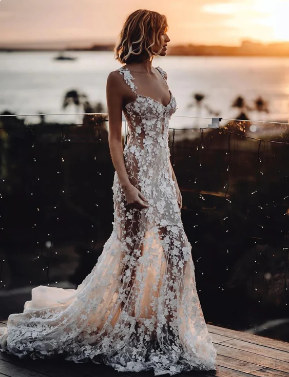 Elegant White Applique Straps Mermaid Long Wedding Dress TP4819