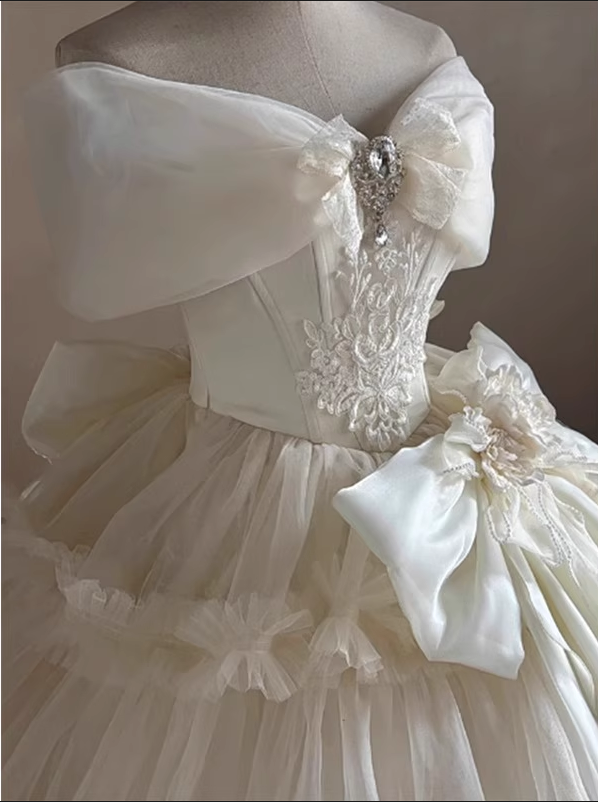 Gorgeous Ivory Applique Beaded Off-the-shoulder Sweet 16 Quinceanera A-Line Tulle Evening Dress Ball Gown TP4913