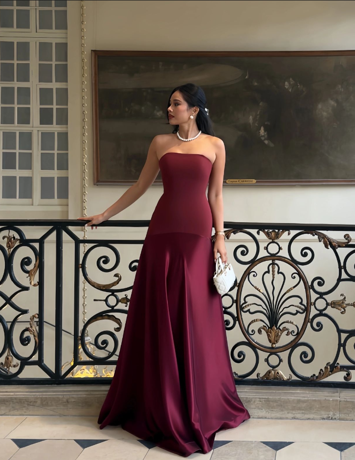 Elegant Burgundy Satin A-Line Evening Gown Strapless Party Dress Long Formal Dress TP4922