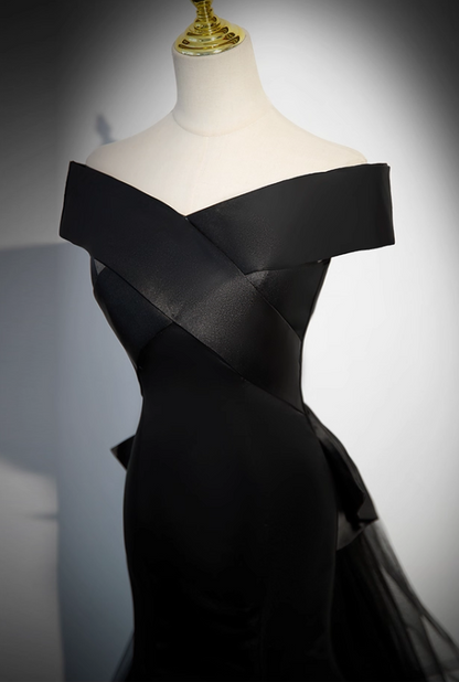 Vintage Black A-Line Evening Gown Satin Off-the-shoulder Party Dress Tulle Dress Hem Formal Dress TP4941