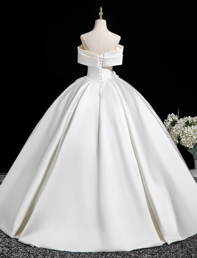 Glamorous White Satin 3D Flowers Wedding Dress A-Line Off-the-shoulder Bridal Gown TP5211