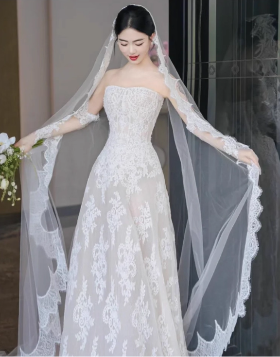 Vintage White Lace Applique A-Line Strapless Tulle Wedding Dress TP5029
