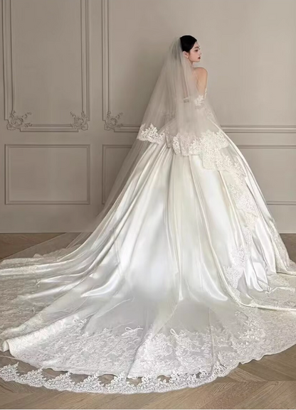 Vintage White Satin Applique Sweetheart A-Line Strapless Wedding Dress TP5031