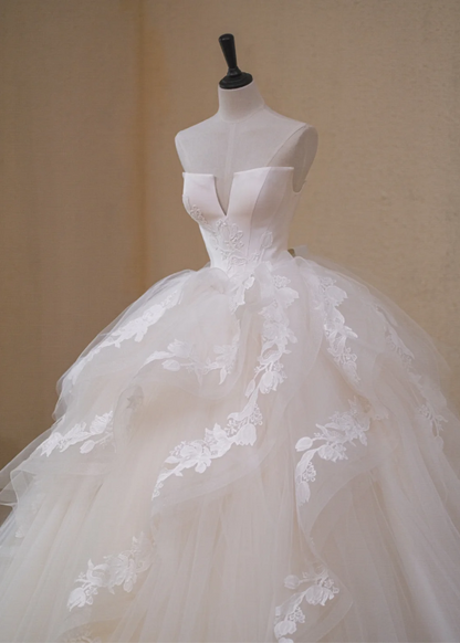 Gorgeous White Applique Strapless A-Line V-Neck Long Wedding Dress TP5037