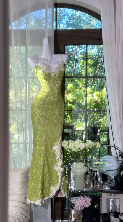 Vintage-Inspired Lime Green Lace Mermaid Spaghetti Strap Prom Dress Ivory Floral Trim & Side Slit Evening Gown TP5136