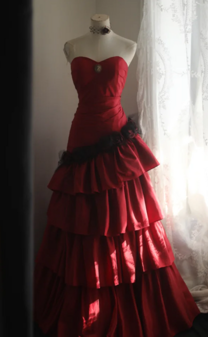 Elegant Red Sweetheart Evening Gown A-Line Strapless Tiered Prom Dress TP5219