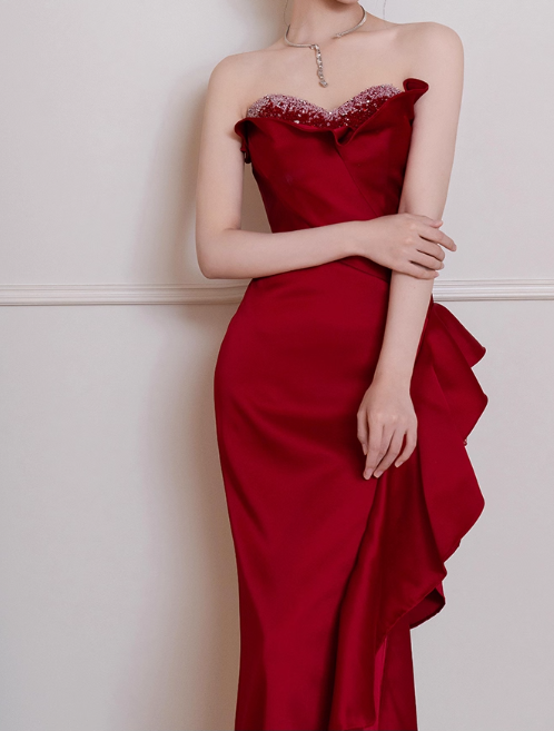 Elegant Red Satin Strapless Sheath Ruffled Beaded Sweetheart Neckline Evening Gown TP5283