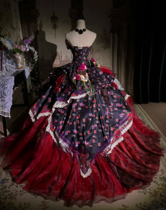 Vintage-Inspired Floral Brocade Ruffled Lace Strapless Black & Red Sweet 16 A-Line Quinceanera Ball Gown TP5292