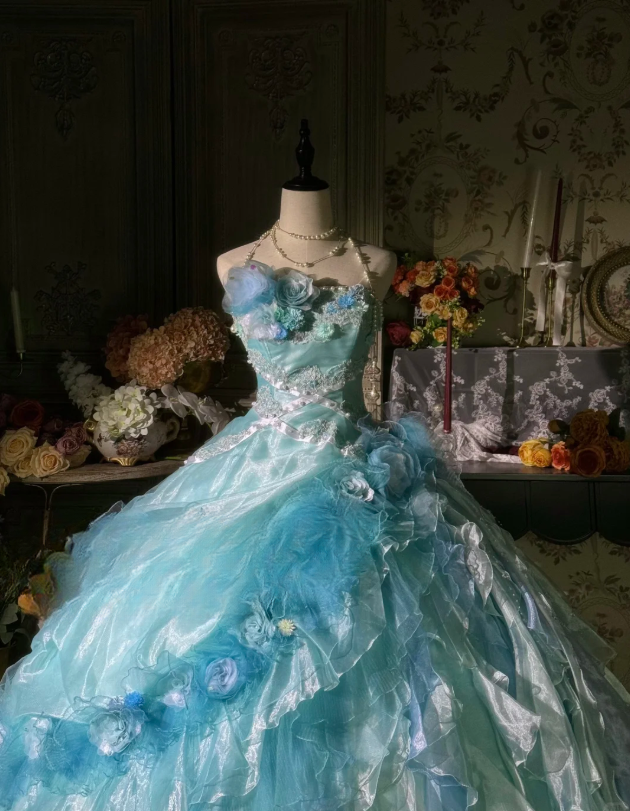 Vintage Light Blue 3D Flowers Embellished Layered Ruffled Tulle 3D Sweet 16 Quinceanera Ball Gown TP5297