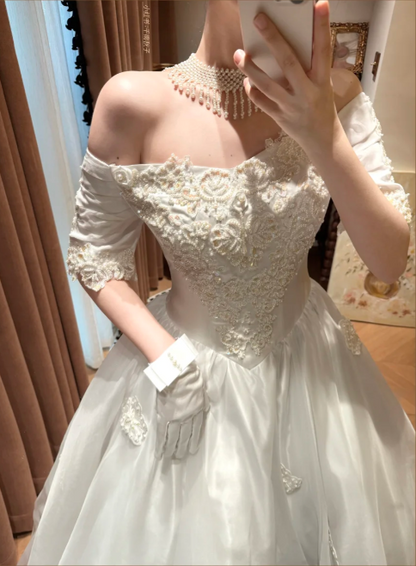 Vintage White Off-Shoulder Lace Applique Half Sleeves & Tulle Wedding Dress TP5324