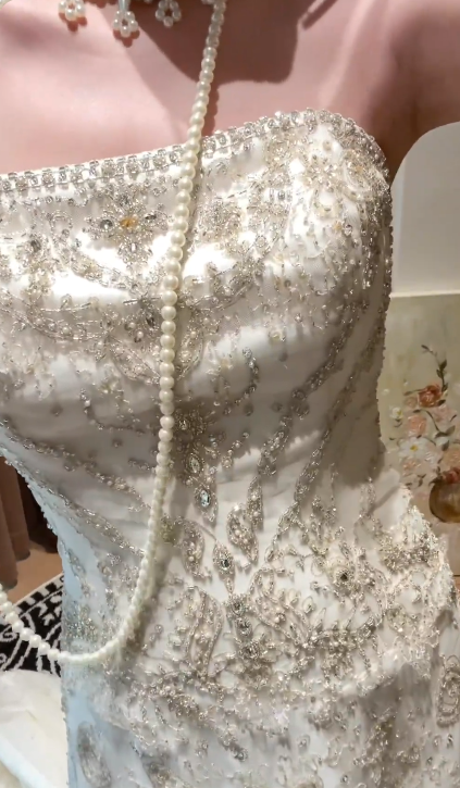 Vintage Strapless Beaded Embroidery Satin Sheath Long Train Wedding Dress TP5325