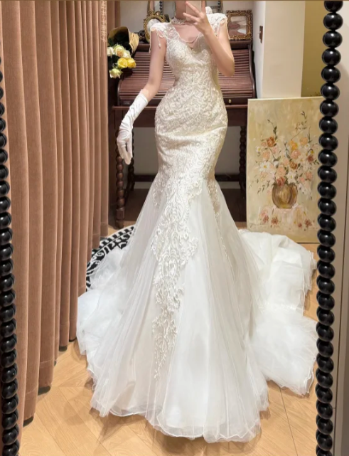 Vintage Lace-Embellished Mermaid Cap Sleeves Tulle Train Wedding Dress TP5328