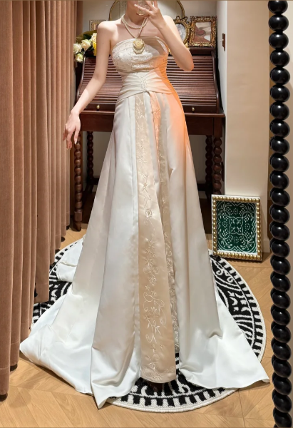 Vintage Ivory Strapless Satin Embroidery Wedding Dress TP5454