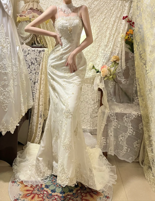 Vintage Ivory Satin Mermaid Spaghetti Straps Embroidery Wedding Dress TP5455