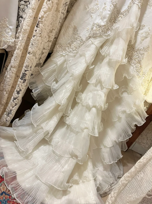 Vintage Ivory Satin Mermaid Spaghetti Straps Embroidery Wedding Dress TP5455