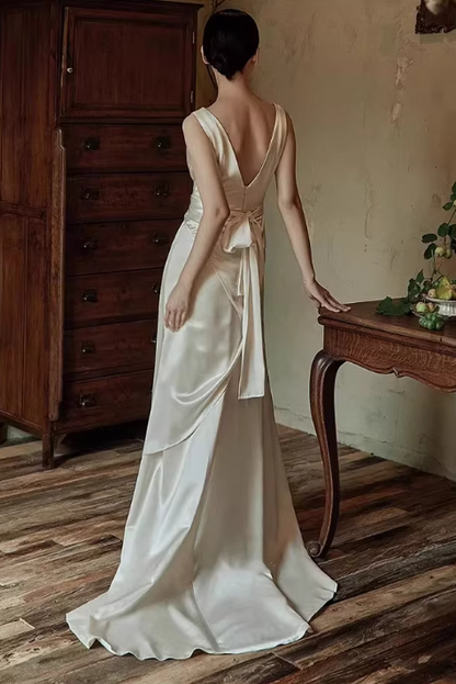 Glamorous Ivory V-Neck Satin Sheath Wedding Dress TP5654