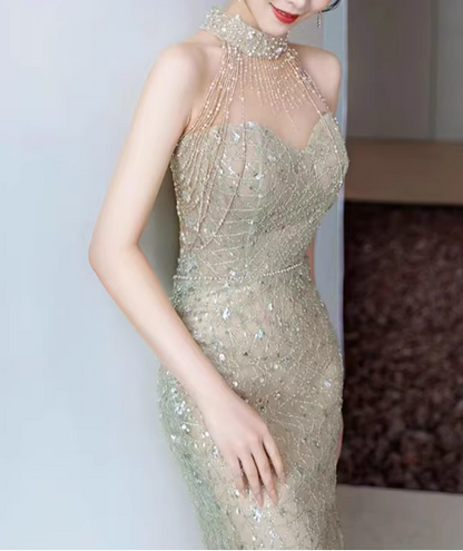 Vintage Light Green Halter Neck Evening Gown Sparkling Beaded Prom Dress TP5675