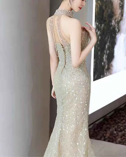 Vintage Light Green Halter Neck Evening Gown Sparkling Beaded Prom Dress TP5675