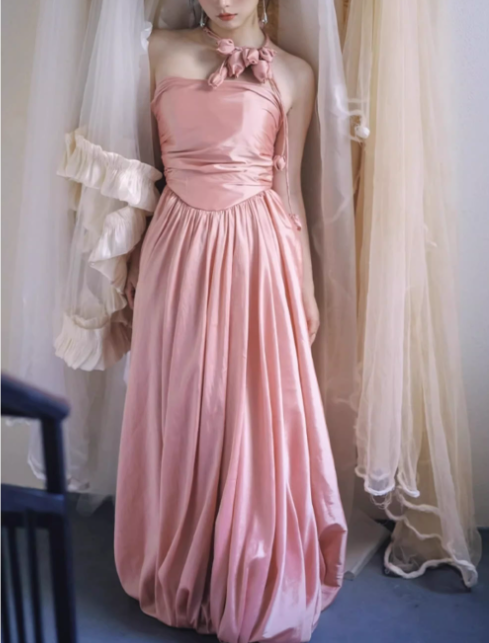 Romantic Pink Satin Halter Neck Evening Gown A-Line Prom Dress TP5680
