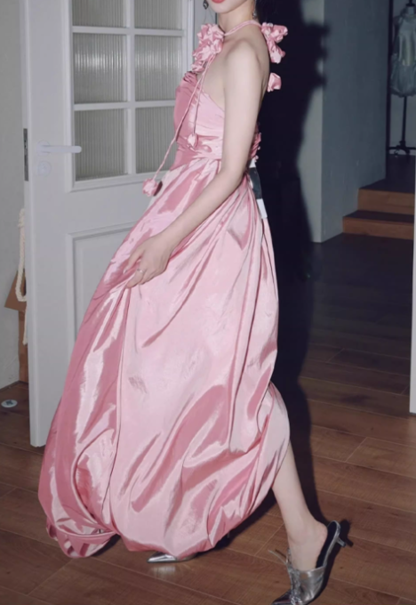 Romantic Pink Satin Halter Neck Evening Gown A-Line Prom Dress TP5680