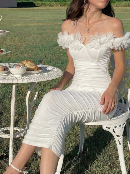 Romantic White Off-the-Shoulder 3D Floral Ruched Midi Bodycon Wedding Wedding Dress TP5986