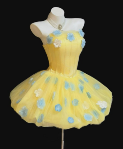 Vintage Yellow Tulle Strapless 3D Floral Appliques A-Line Homecoming Dress TP6054