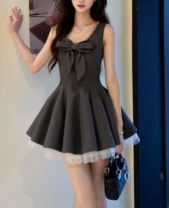 Vintage Grey Bow Sleeveless Rhinestone V-Neck A-Line Homecoming Dress TP6069