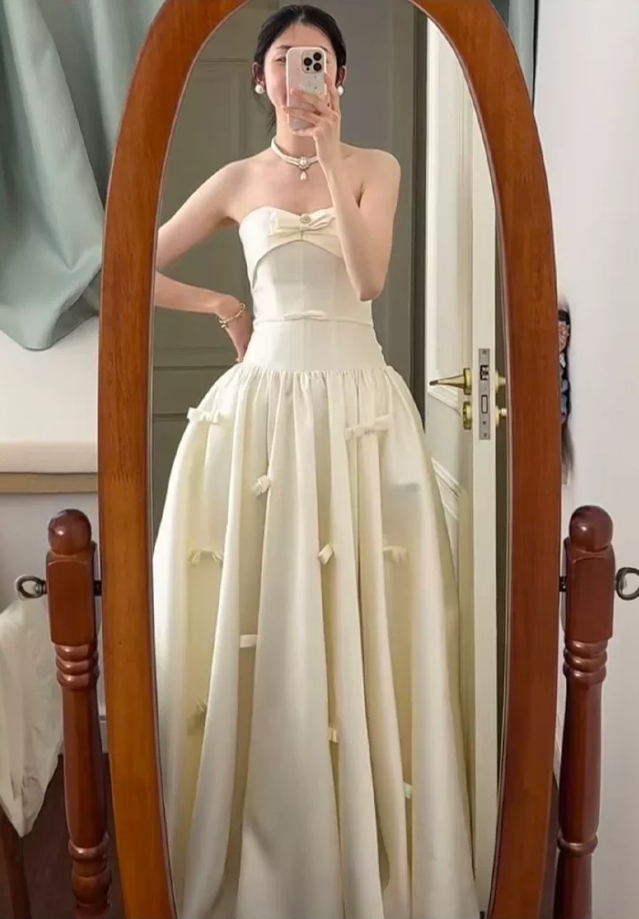 Vintage Ivory Satin Strapless A‑Line Bows Evening Dress TP6084