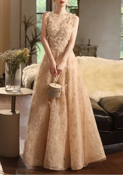 Vintage Champagne 3D Floral Applique Tulle A‑Line Spaghetti Strap Sweet 15 Quinceanera Ball Gown TP6117