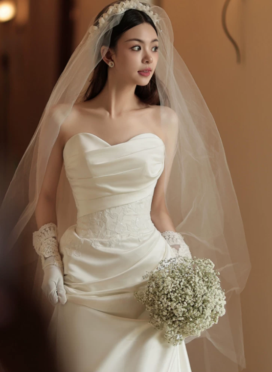 Elegant Ivory Sweetheart Strapless Satin Sheath Chapel Train Wedding Dress TP6124