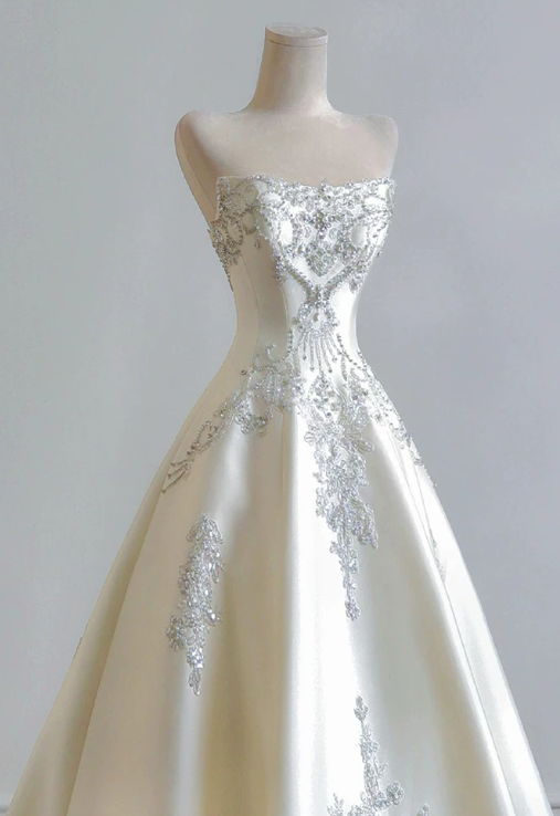 Elegant Strapless Satin Silver Beaded Lace Appliques Chapel Train A-Line Wedding Dress TP6130