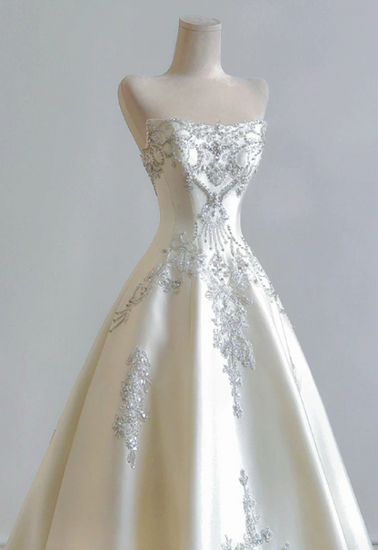 Elegant Strapless Satin Silver Beaded Lace Appliques Chapel Train A-Line Wedding Dress TP6130
