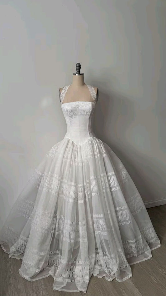 Elegant Halter Neck White A-line Prom Dress Tulle Wedding Dress TH040