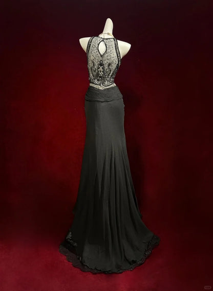 Elegant Sheath Black Long Evening Dress Halter Neck Beaded Chiffon Prom Dress TH051