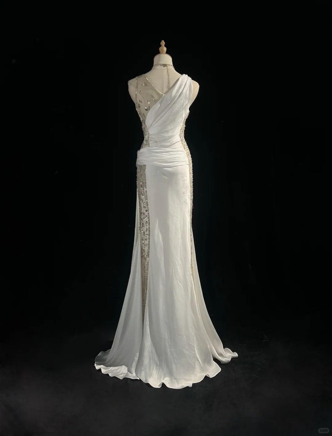 Elegant V-Neck White Sheath Prom Dress Satin Beaded Wedding Dress TH052