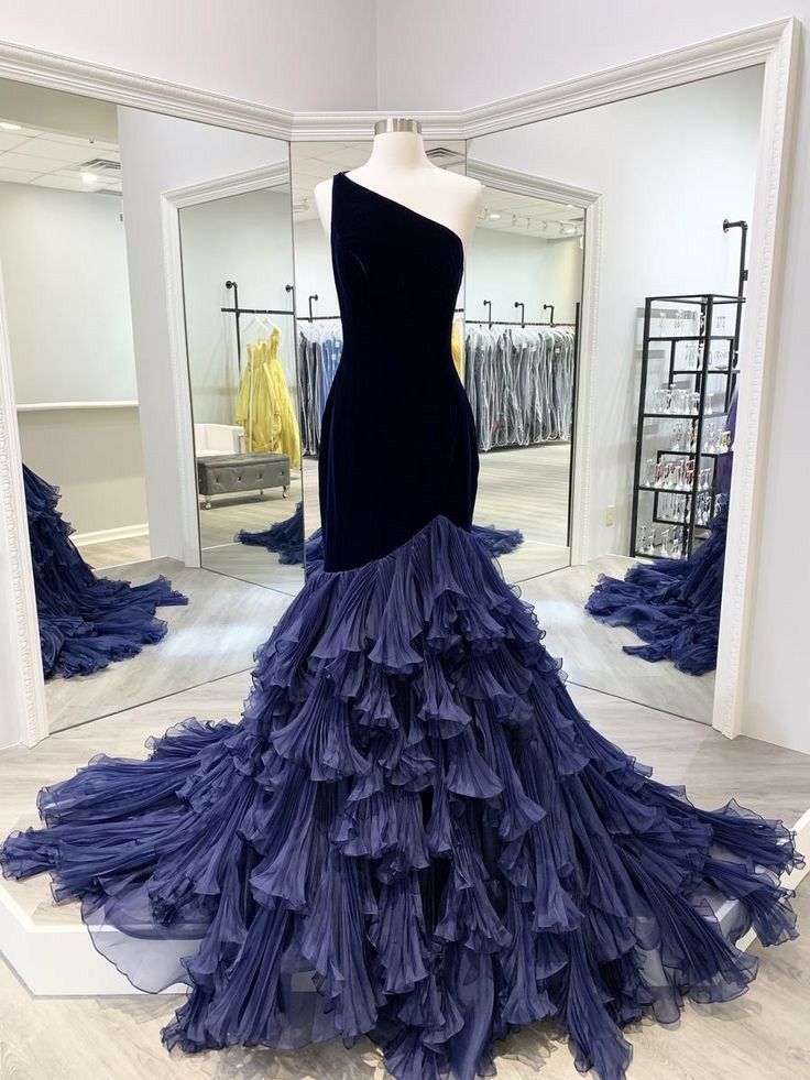 Elegant Mermaid Black Long Evening Dress One-the-shoulder Satin Prom Dress TH056