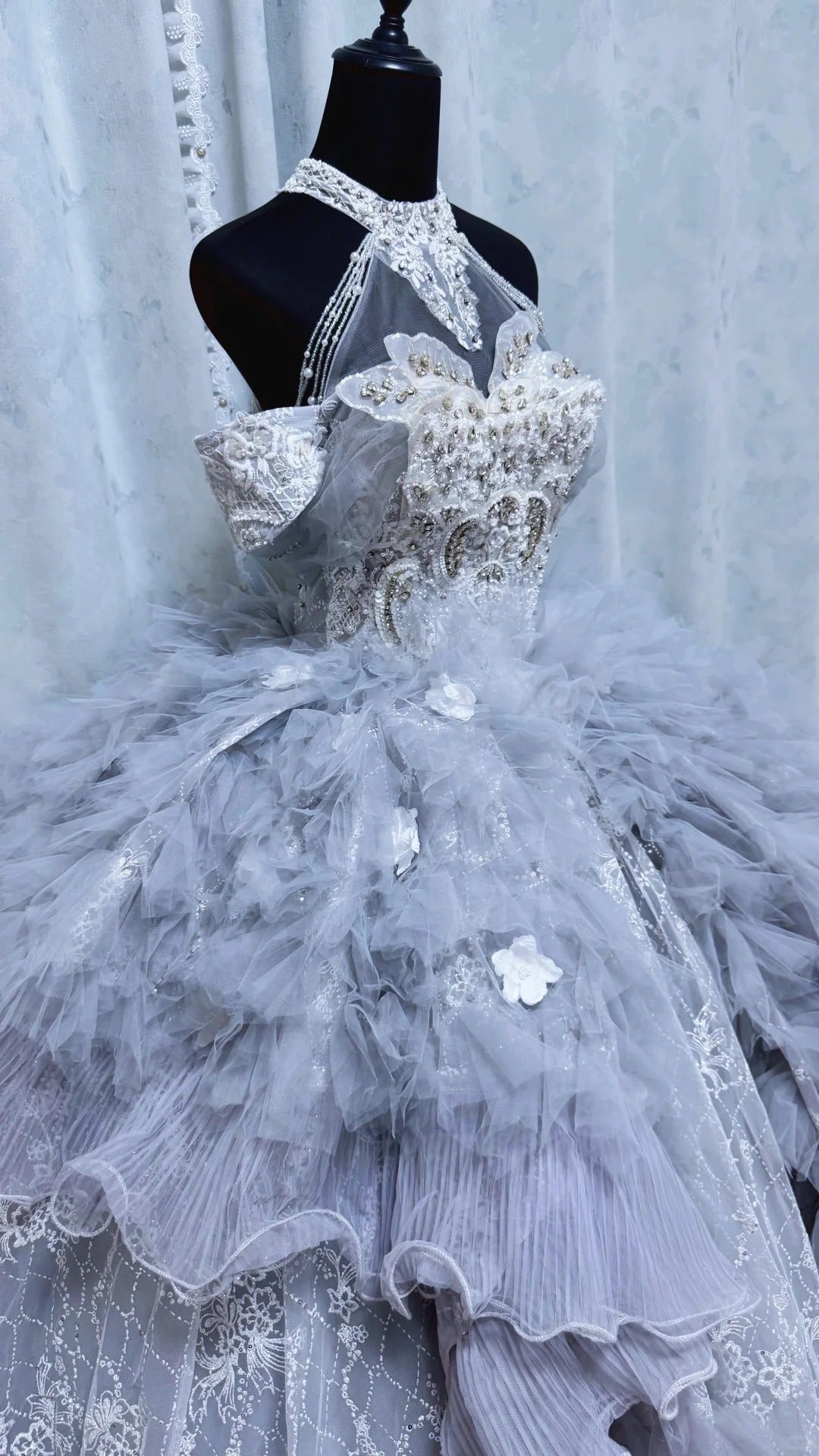 Ethereal Ball Gown Blue Long Evening Dress Halter Neck Beaded Lace Prom Dress TH104