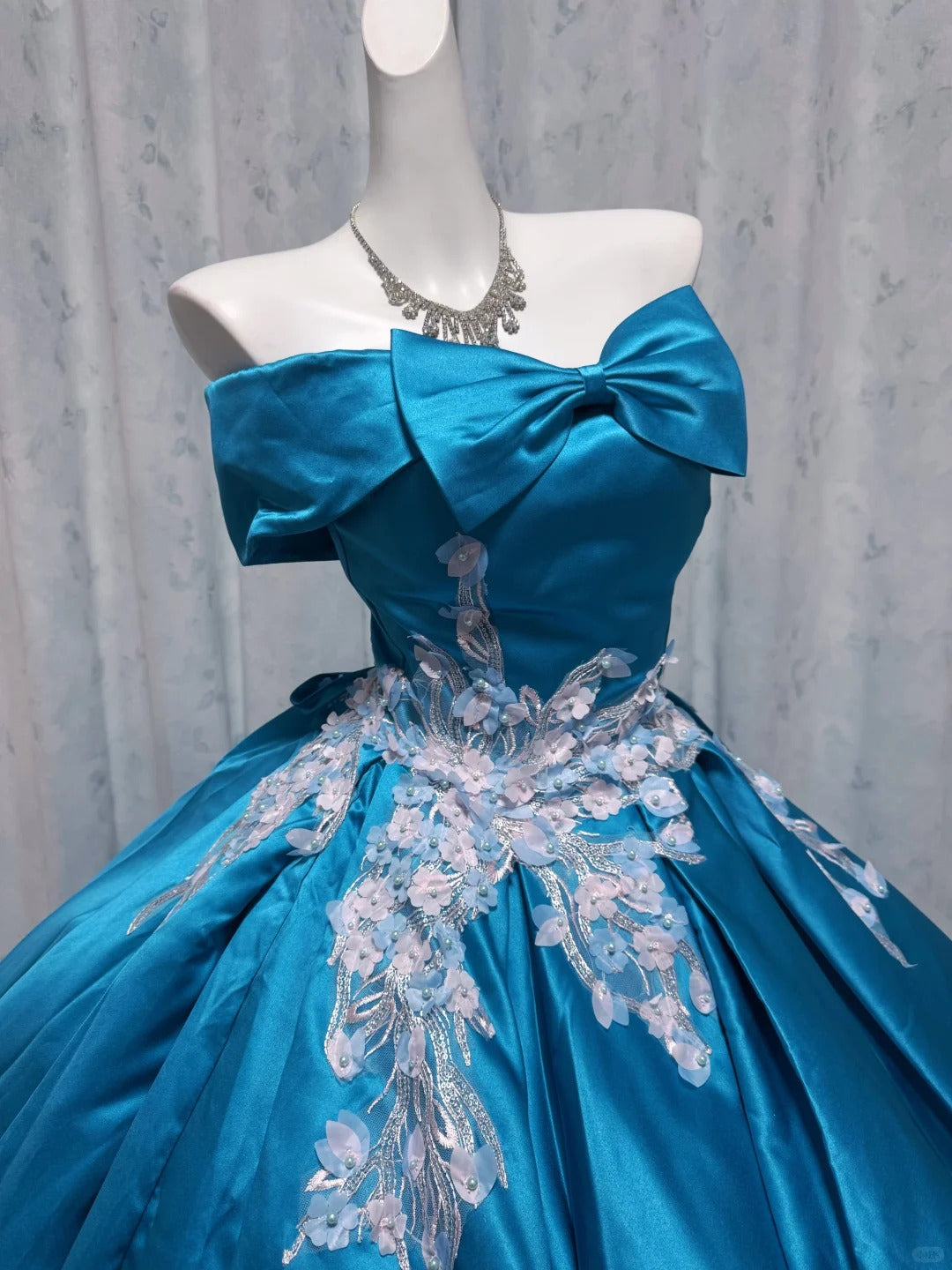 Elegant Ball Gown Blue Long Evening Dress Off-the-Shoulder Satin Prom Dress TH105