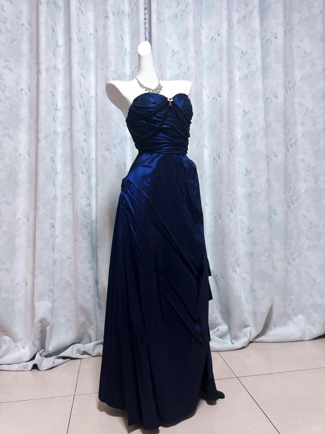 Elegant Sheath Blue Long Evening Dress Sweetheart Satin Pleated Prom Dress TH107