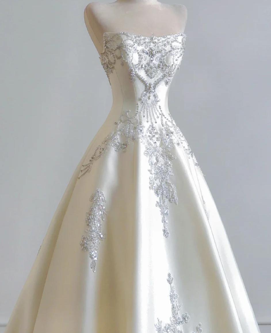 Elegant A-line Off-the-Shoulder Long Wedding Dress Embroidery Satin White Prom Dress TH155