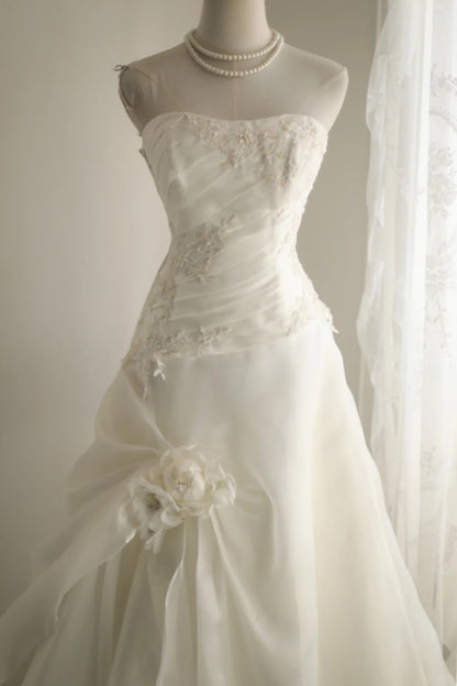 Elegant A-line Sweetheart Neck Long Wedding Dress Tulle White Prom Dress TH280