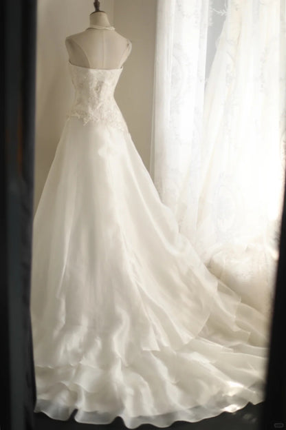 Elegant A-line Sweetheart Neck Long Wedding Dress Tulle White Prom Dress TH280