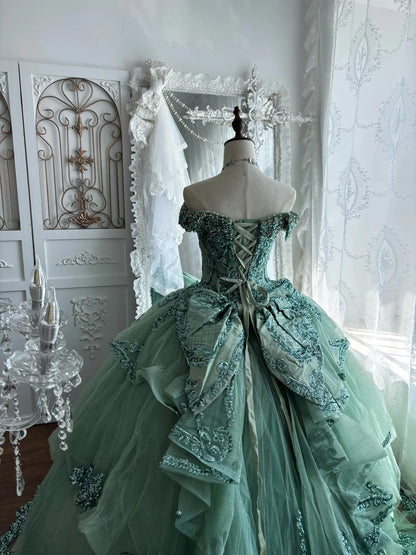 Beautiful Ball Gown Strapless Neck Green Evening Dress Cascade Lace Prom Dress TH303
