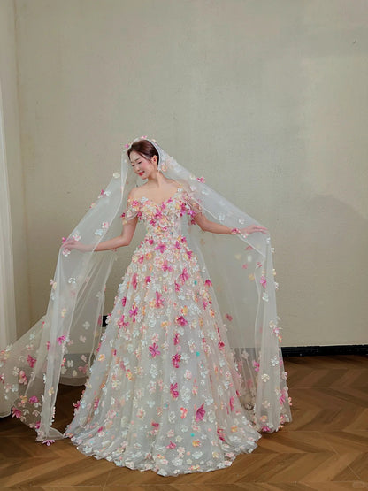 Beautiful A-line Sweetheart White Evening Dress 3D fabric appliqué Tulle Prom Dress TH335